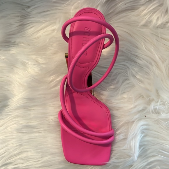 NWOB Schutz x Revolve Shalla Heel in Bright Pink Sz 9